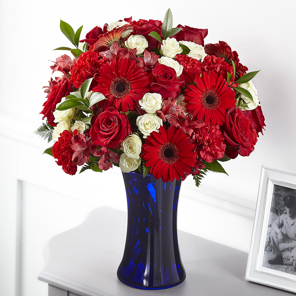 Hearts Embrace Bouquet – TIGERLILY'S FLOWERS, Broken Arrow OK