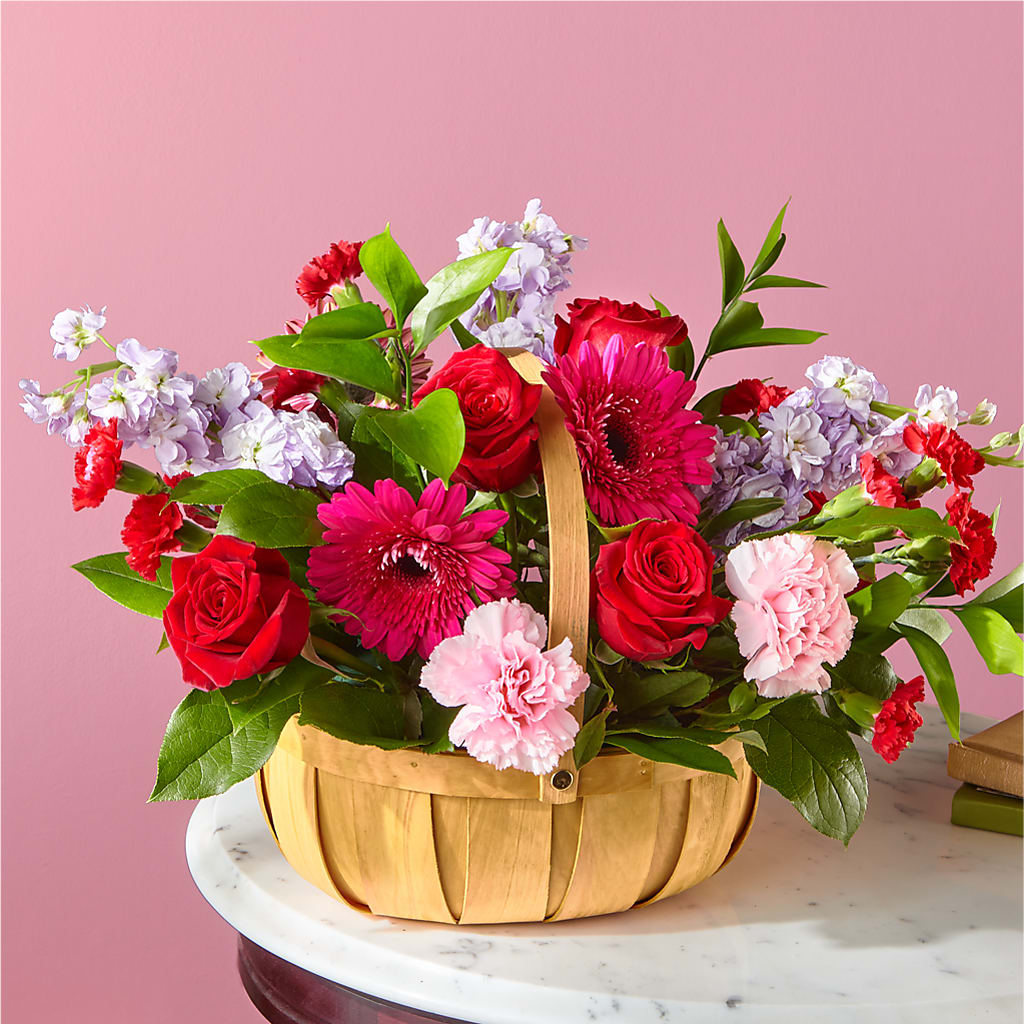 Pink Picnic Basket – TIGERLILY'S FLOWERS, Broken Arrow OK