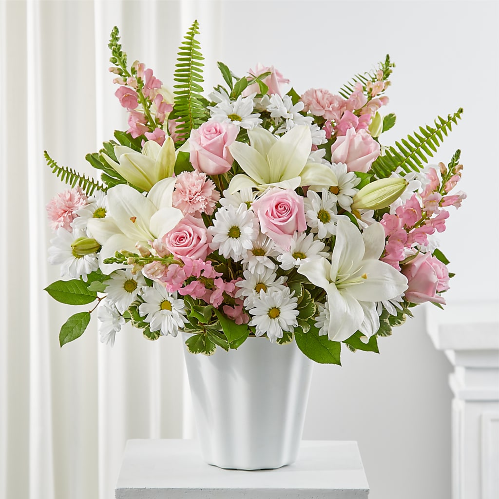 Soft Touch Tabletop Basket – TIGERLILY'S FLOWERS, Broken Arrow OK