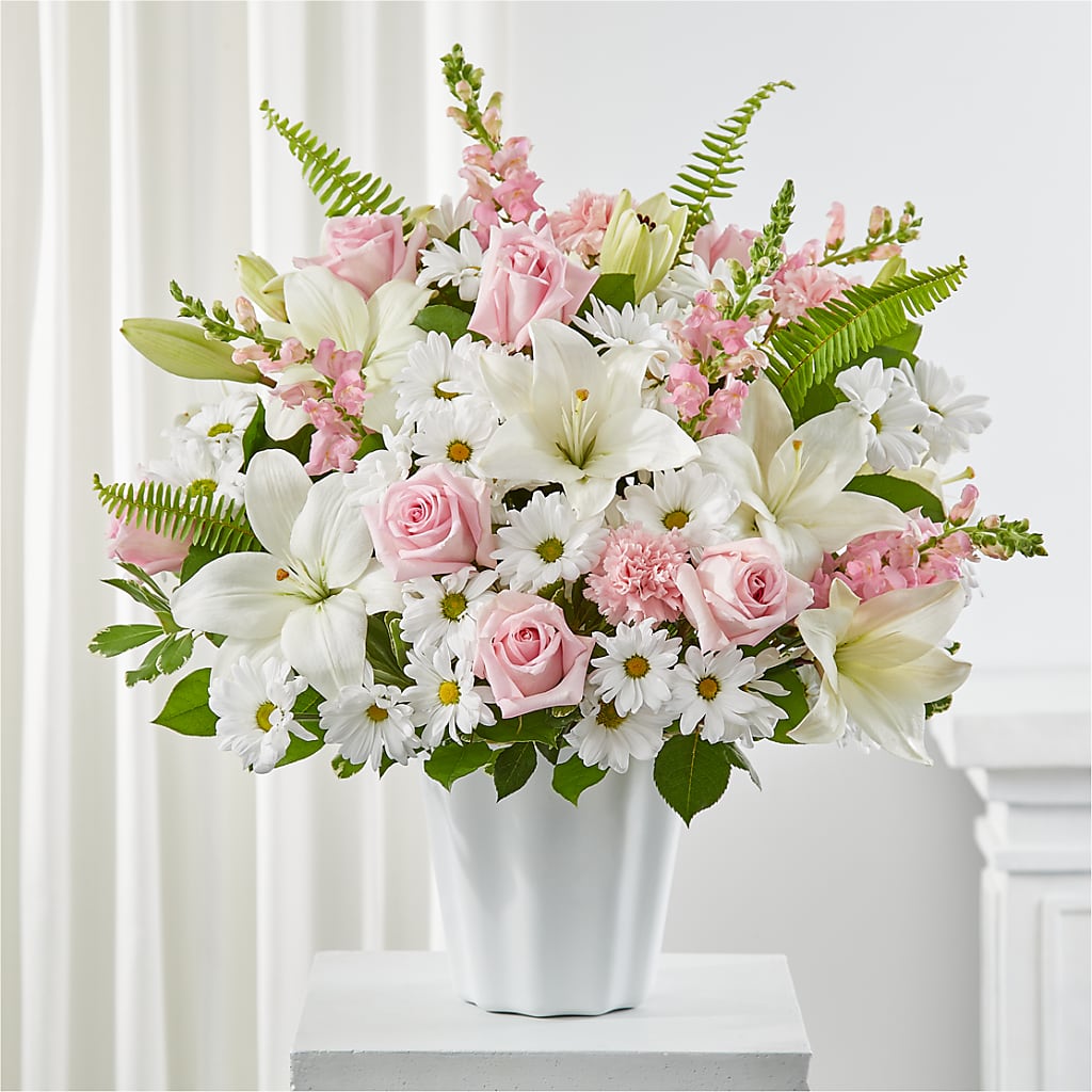 Soft Touch Tabletop Basket – TIGERLILY'S FLOWERS, Broken Arrow OK