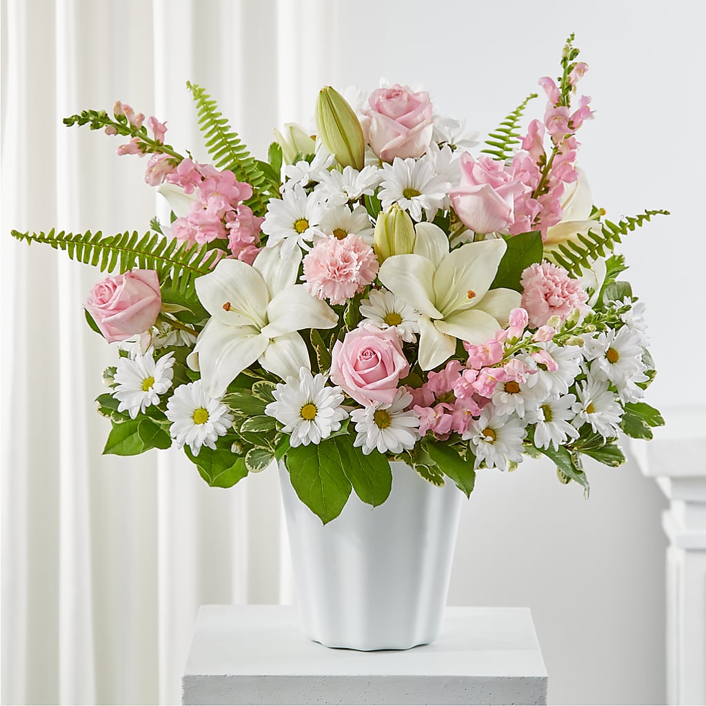 Soft Touch Tabletop Basket – TIGERLILY'S FLOWERS, Broken Arrow OK