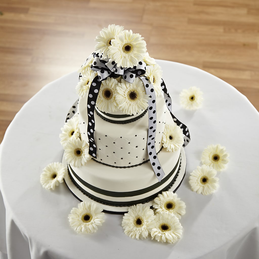 Simple Sophistication Cake Décor – TIGERLILY'S FLOWERS, Broken Arrow OK
