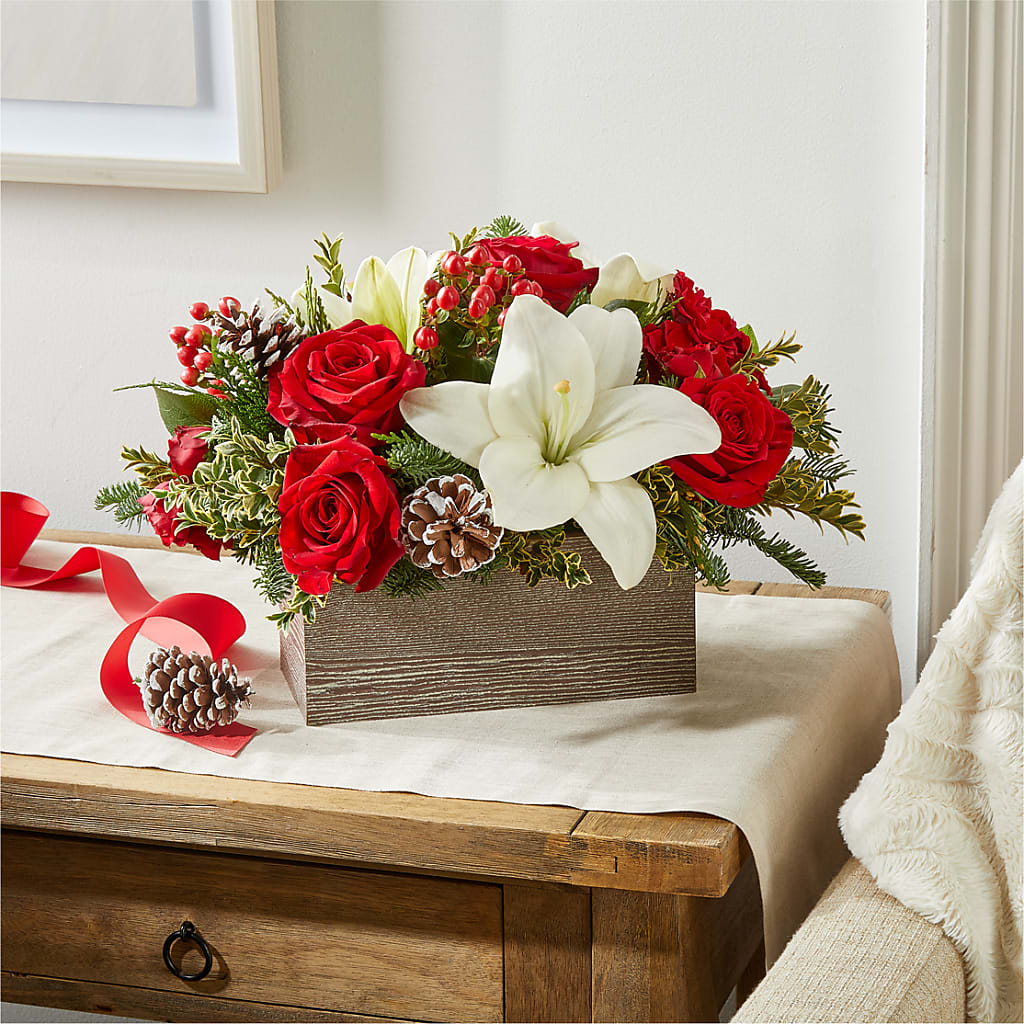 Snowy Wonderland Bouquet – TIGERLILY'S FLOWERS, Broken Arrow OK