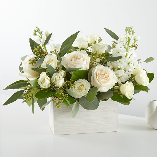 Fresh Linen Box Bouquet – TIGERLILY'S FLOWERS, Broken Arrow OK