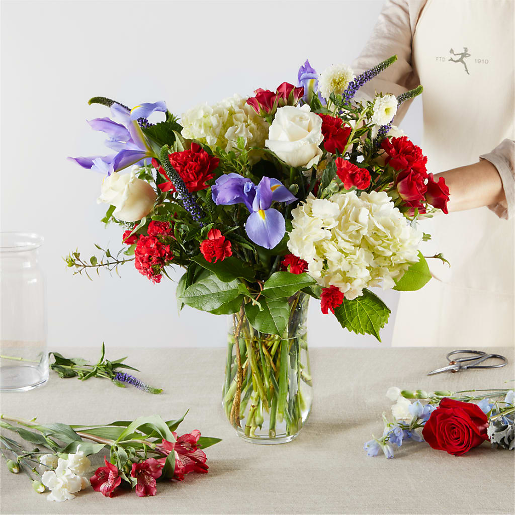 Star Spangled - A Florist Original – TIGERLILY'S FLOWERS, Broken Arrow OK