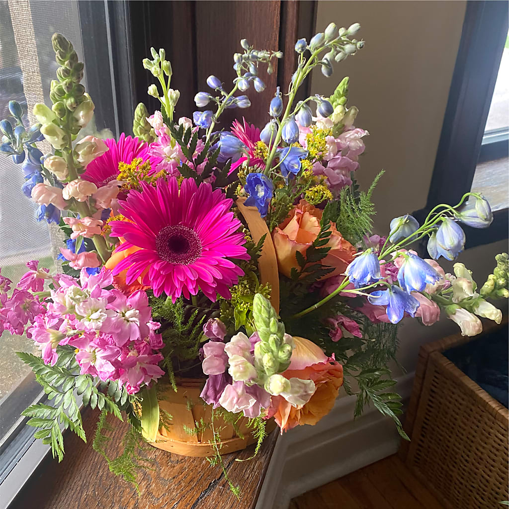 Garden of Life Basket – TIGERLILY'S FLOWERS, Broken Arrow OK