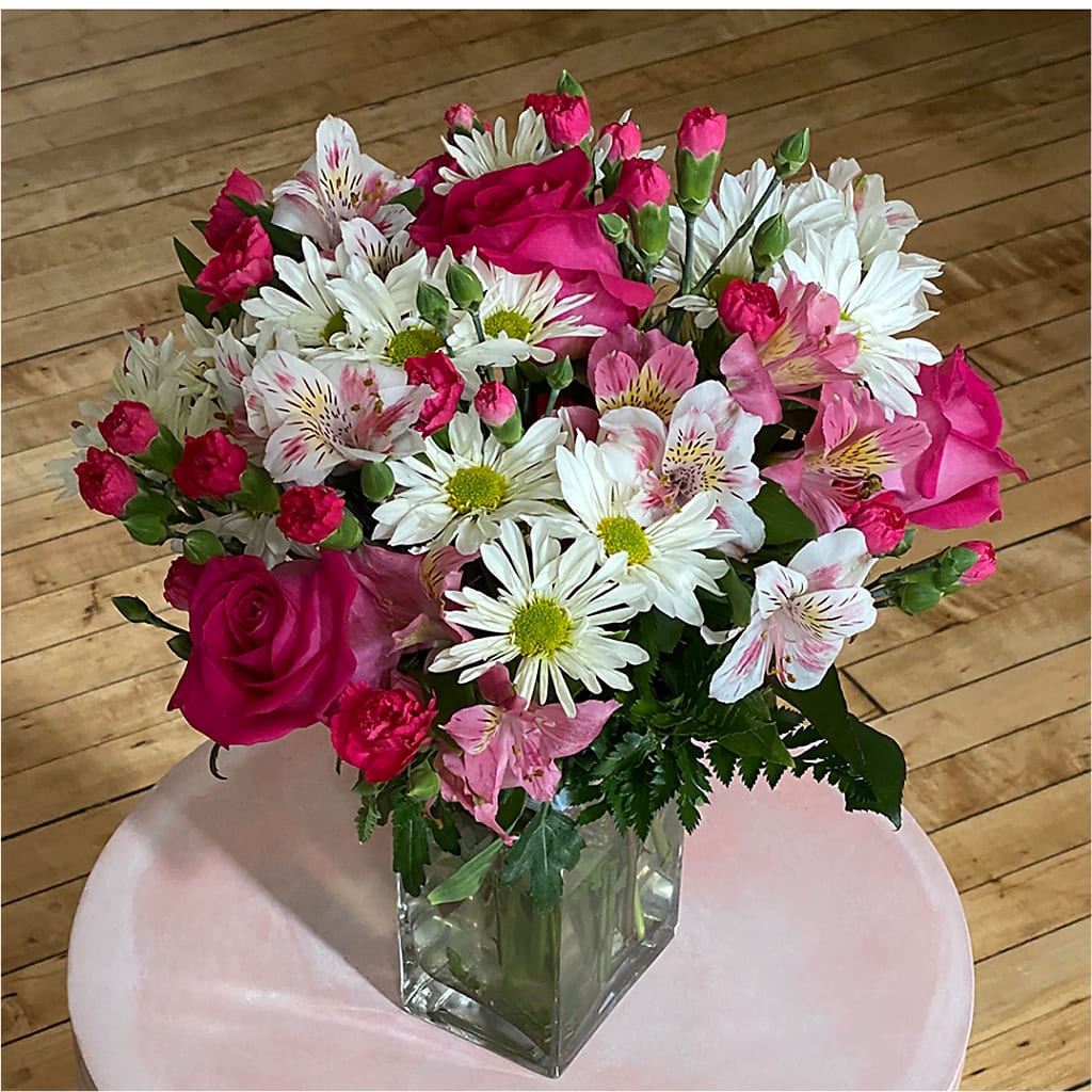 Sweet Surprises® Bouquet – TIGERLILY'S FLOWERS, Broken Arrow OK