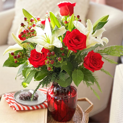 Evergreen Delight Bouquet – TIGERLILY'S FLOWERS, Broken Arrow OK