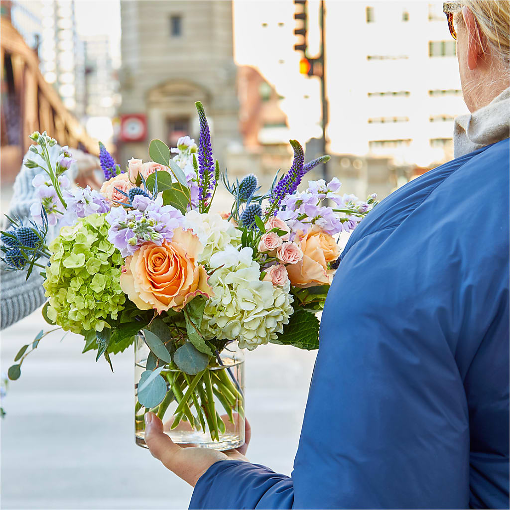 Porch Swing Bouquet – TIGERLILY'S FLOWERS, Broken Arrow OK