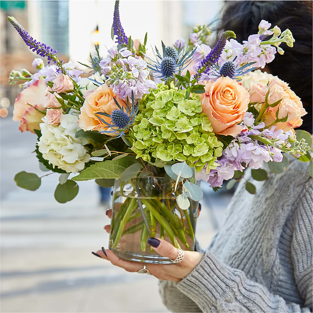 Porch Swing Bouquet – TIGERLILY'S FLOWERS, Broken Arrow OK